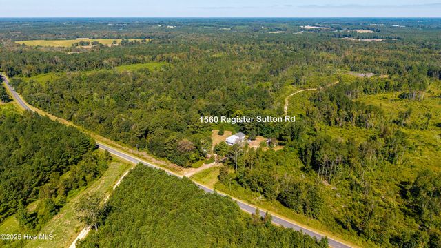 1560 Register Sutton Road, Rose Hill, NC 28458