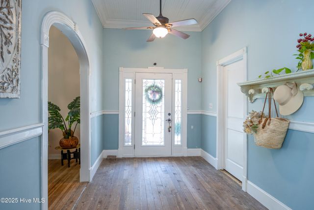 1560 Register Sutton Road, Rose Hill, NC 28458
