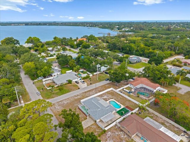 7816 3RD AVENUE W, Bradenton, FL 34209