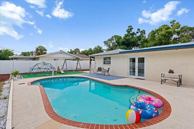 7816 3RD AVENUE W, Bradenton, FL 34209