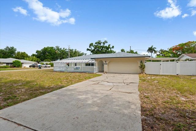 7816 3RD AVENUE W, Bradenton, FL 34209