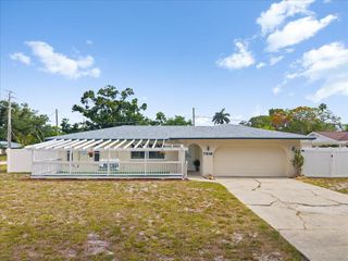 7816 3RD AVENUE W, Bradenton, FL 34209