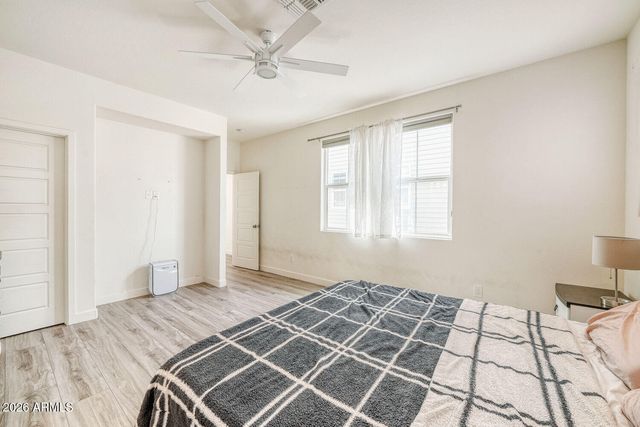 3218 W GLENDALE Avenue 24, Phoenix, AZ 85051