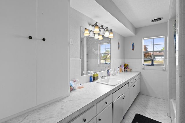 2118 SE Morningside Boulevard, Port St. Lucie, Port St Lucie, FL 34952