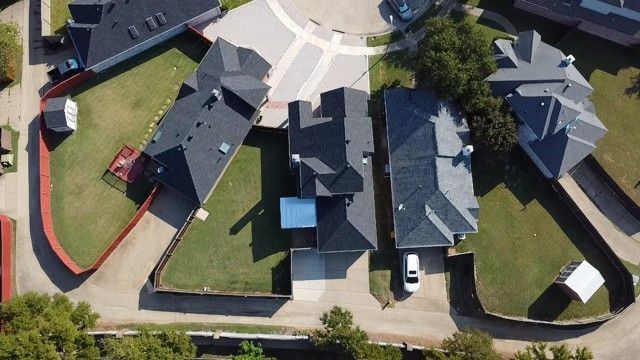 800 Laredo Court, Grand Prairie, TX 75052