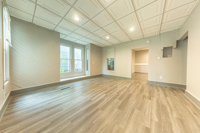 1855 Maryland Avenue E, Saint Paul, MN 55119