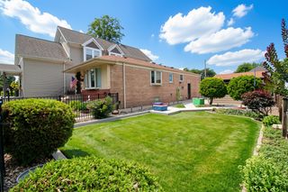 10752 S Albany Avenue, Chicago, IL 60655
