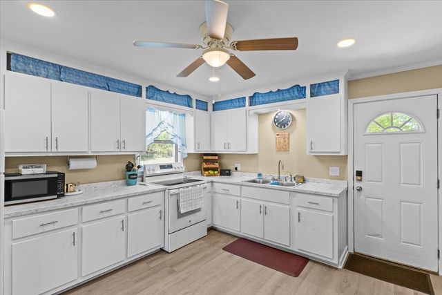 700 N Herring Street, Dothan, AL 36303