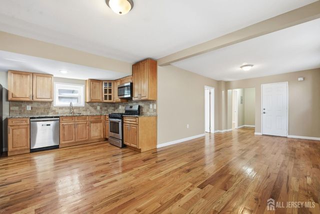 164 S Ridgewood Drive 2, South Orange Village, NJ 07079