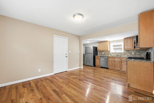 164 S Ridgewood Drive 2, South Orange Village, NJ 07079