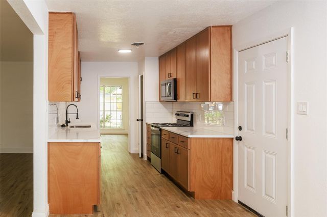 4640 Fieldwood Lane, Beaumont, TX 77706