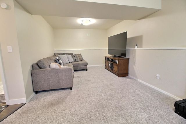 219 Pioneer, Mulvane, KS 67110