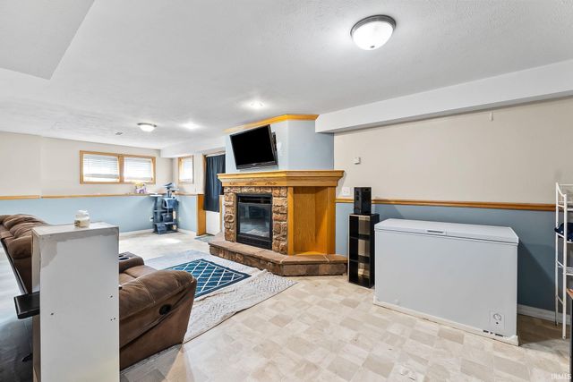 58703 Sun Valley Boulevard, Goshen, IN 46528