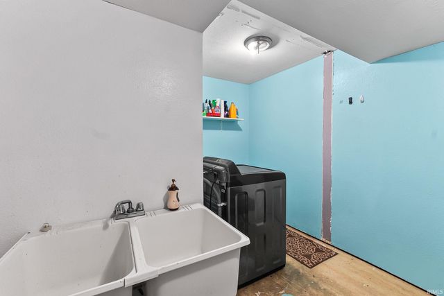 58703 Sun Valley Boulevard, Goshen, IN 46528