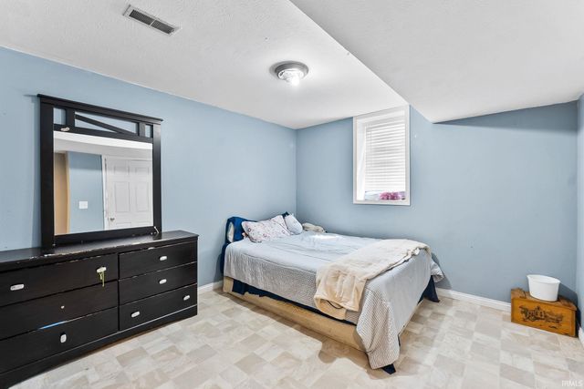 58703 Sun Valley Boulevard, Goshen, IN 46528