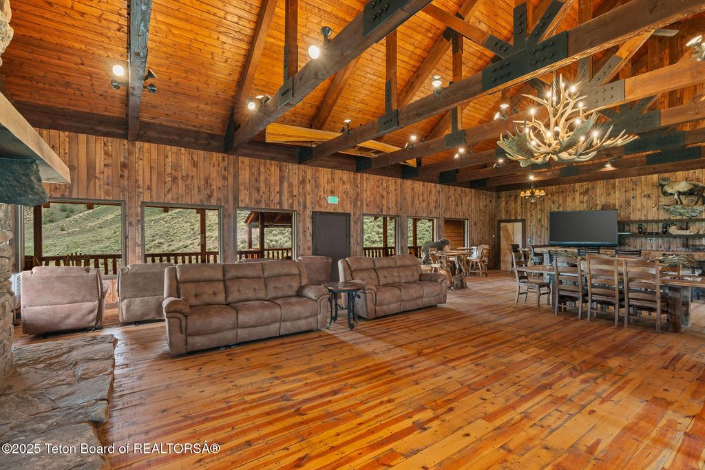 27820 E ELK TRACK RANCH Road, Kelly, WY 83011 photo 10