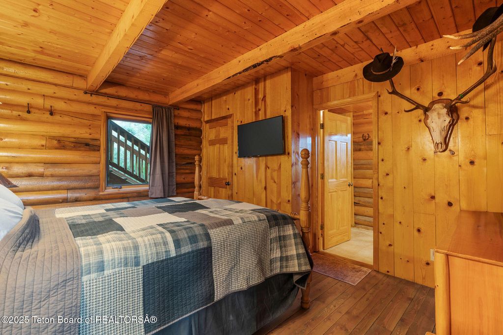 27820 E ELK TRACK RANCH Road, Kelly, WY 83011 photo 22