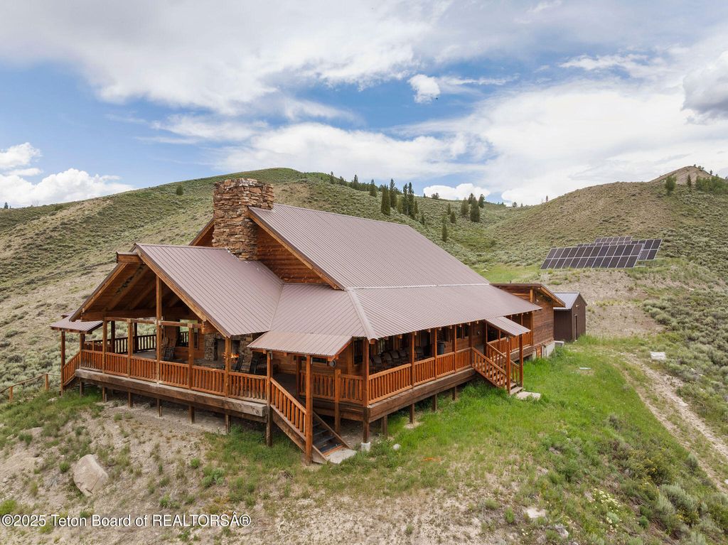 27820 E ELK TRACK RANCH Road, Kelly, WY 83011 photo 4