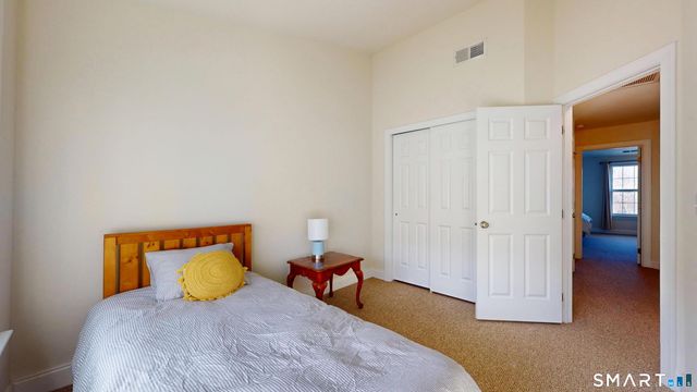 184 Warrington Round 184, Danbury, CT 06810