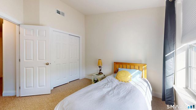 184 Warrington Round 184, Danbury, CT 06810