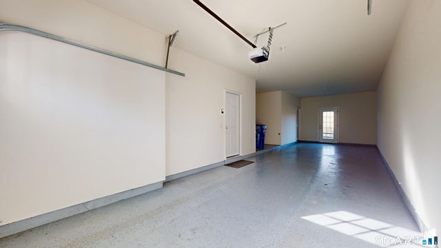 184 Warrington Round 184, Danbury, CT 06810