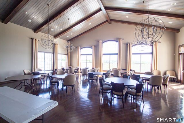 184 Warrington Round 184, Danbury, CT 06810