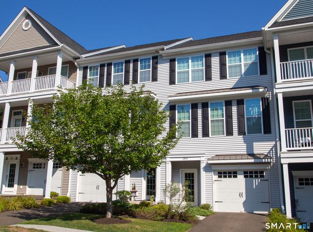 184 Warrington Round 184, Danbury, CT 06810