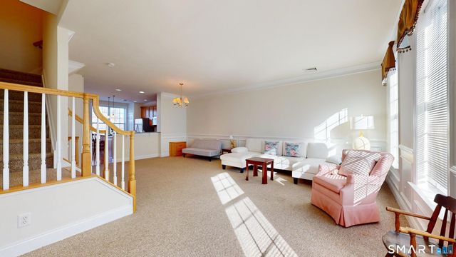 184 Warrington Round 184, Danbury, CT 06810