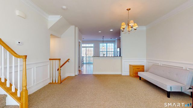 184 Warrington Round 184, Danbury, CT 06810