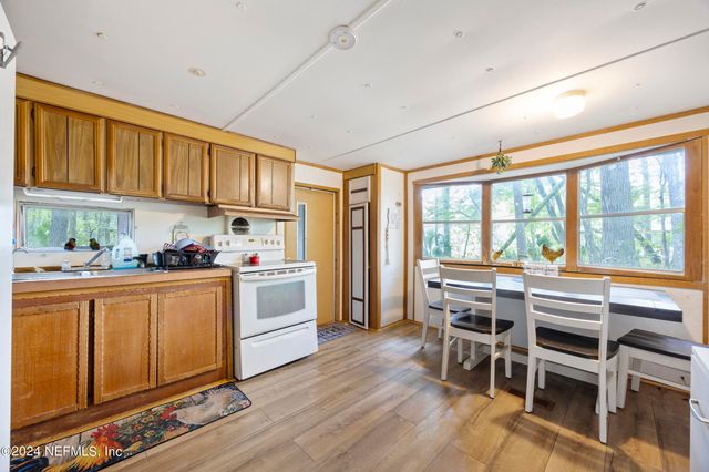 742 RIDGELINE Road 1, Satsuma, FL 32189