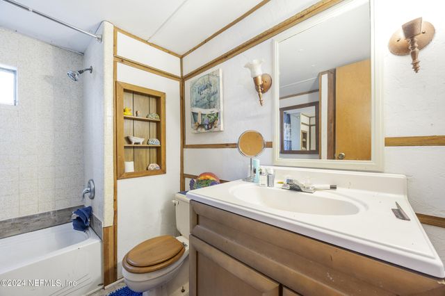 742 RIDGELINE Road 1, Satsuma, FL 32189