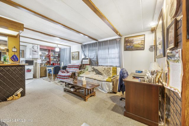 742 RIDGELINE Road 1, Satsuma, FL 32189