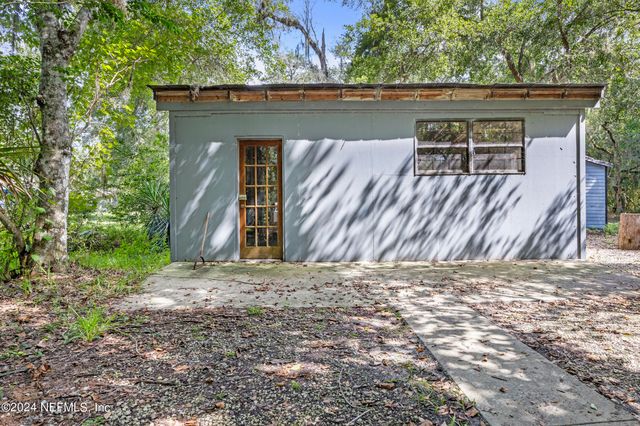 742 RIDGELINE Road 1, Satsuma, FL 32189