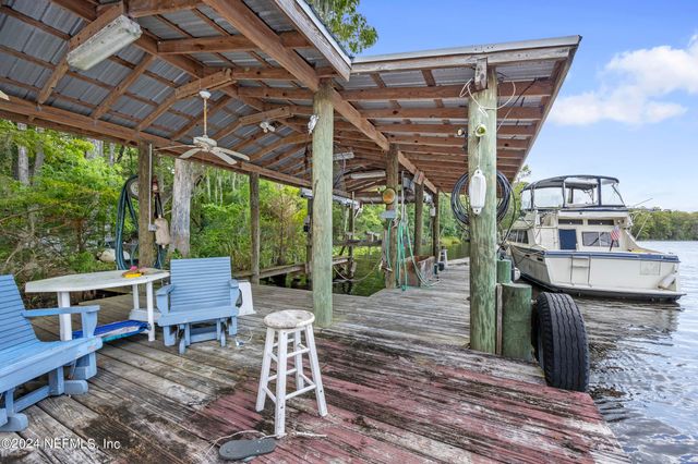 742 RIDGELINE Road 1, Satsuma, FL 32189