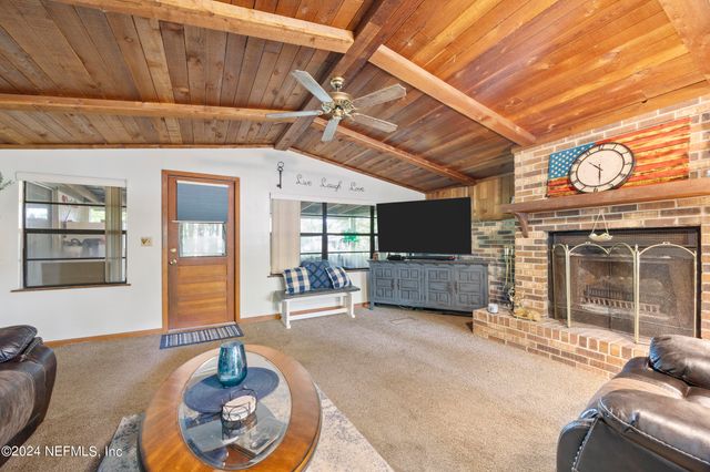 742 RIDGELINE Road 1, Satsuma, FL 32189