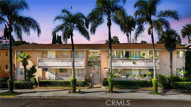 527 Cedar Avenue 2C, Long Beach, CA 90802