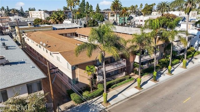 527 Cedar Avenue 2C, Long Beach, CA 90802