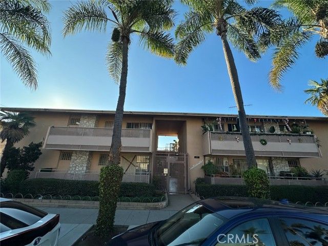 527 Cedar Avenue 2C, Long Beach, CA 90802