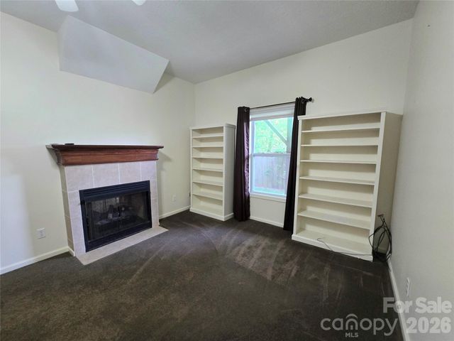 73 Dalya Road, Swannanoa, NC 28778