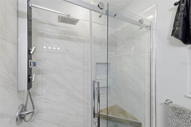 194 21ST TERRACE SE, Largo, FL 33771