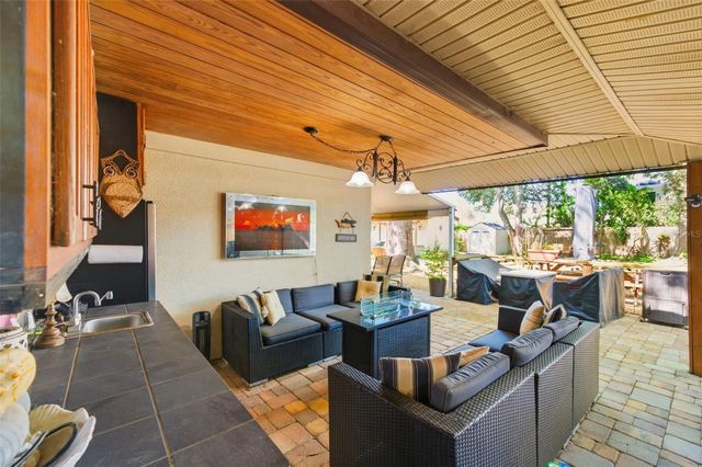 194 21ST TERRACE SE, Largo, FL 33771