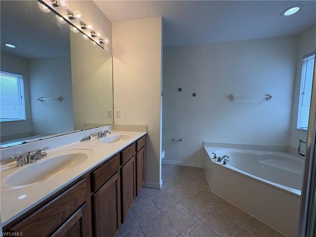 17533 Laurel Grove CT, Fort Myers, FL 33967