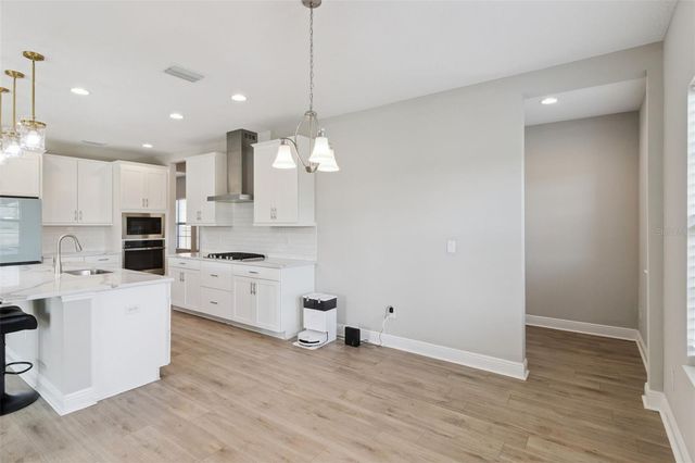 14825 PADDOCK POND AVENUE, Lithia, FL 33547