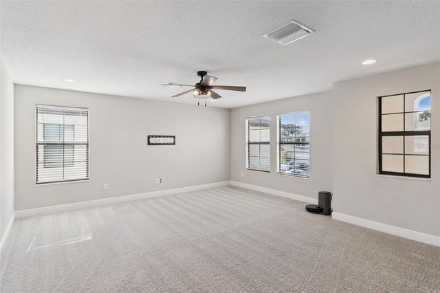 14825 PADDOCK POND AVENUE, Lithia, FL 33547