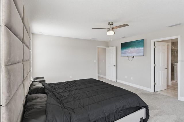 14825 PADDOCK POND AVENUE, Lithia, FL 33547