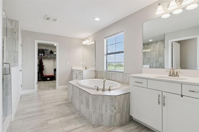 14825 PADDOCK POND AVENUE, Lithia, FL 33547