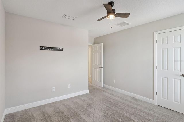 14825 PADDOCK POND AVENUE, Lithia, FL 33547