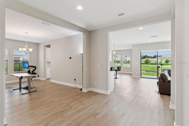 14825 PADDOCK POND AVENUE, Lithia, FL 33547