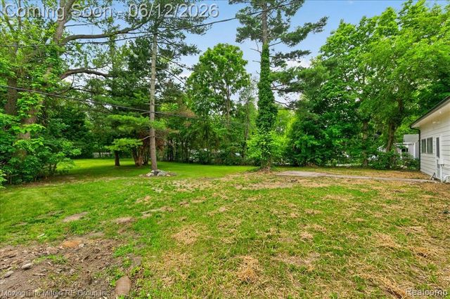 49515 W Huron River Drive, Belleville, MI 48111