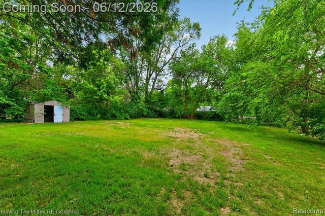 49515 W Huron River Drive, Belleville, MI 48111